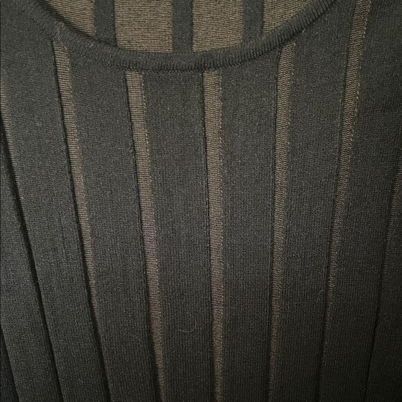 NWOT Black Wide Rib Knit Dress M - Picture 7 of 7